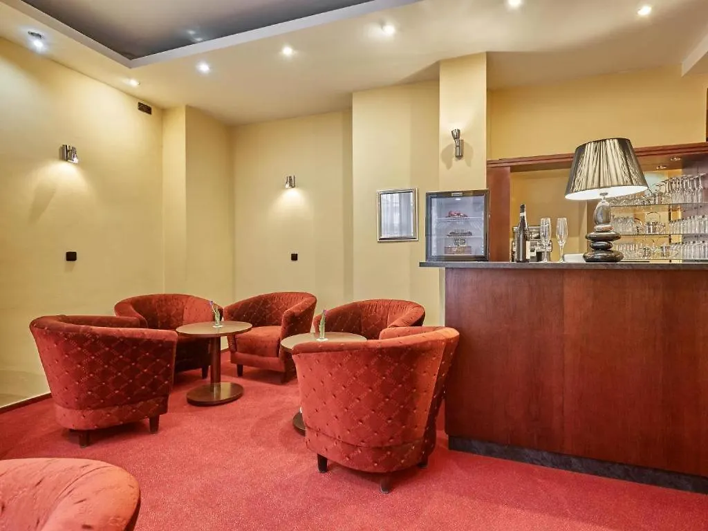 Hotel Adria Karlowe Wary 3*,  Czechy