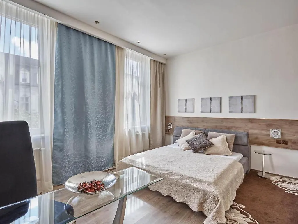 Hotel Adria Карловы Вары