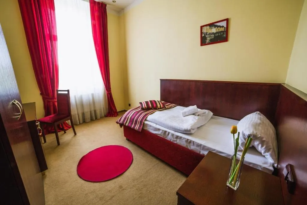 Hotel Adria Karlowe Wary 3*,  Czechy