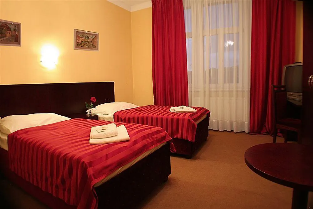 Hotel Adria Карловы Вары