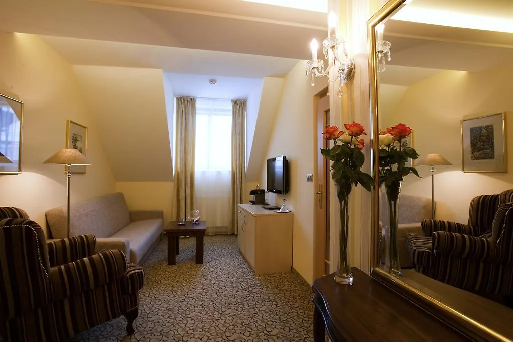 Hotel Ambiente Wellness & Spa Карловы Вары 4*,  Чехия