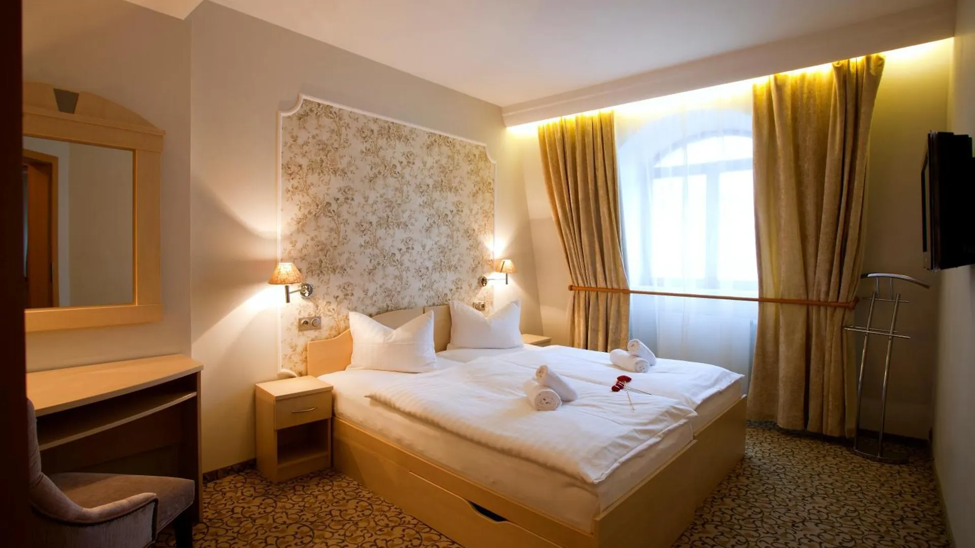 Hotel Ambiente Wellness & Spa Карловы Вары 4*,  Чехия