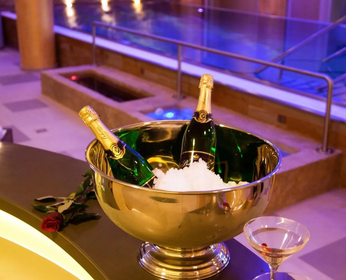 Hotel Ambiente Wellness & Spa Карловы Вары 4*,  Чехия