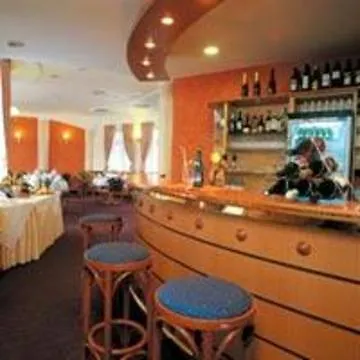 Hotel Ambiente Wellness & Spa Карловы Вары