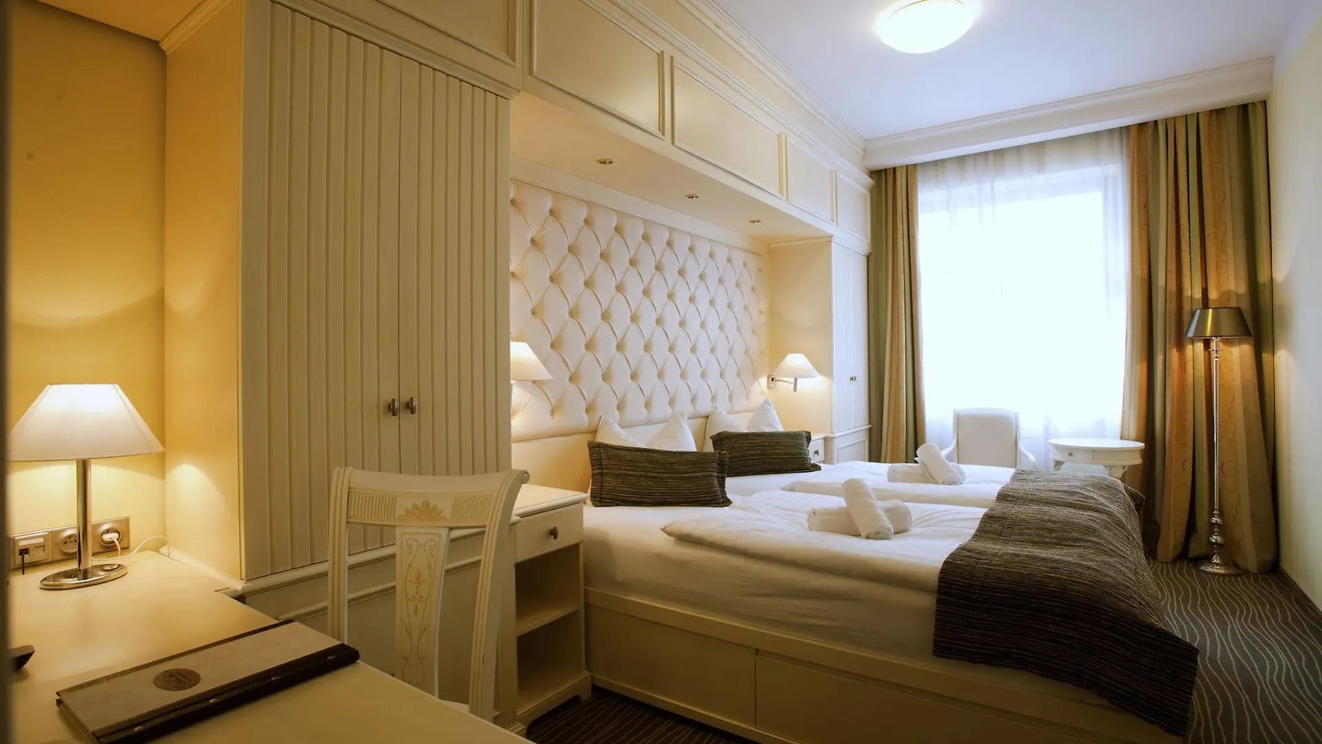 Hotel Ambiente Wellness & Spa Карловы Вары