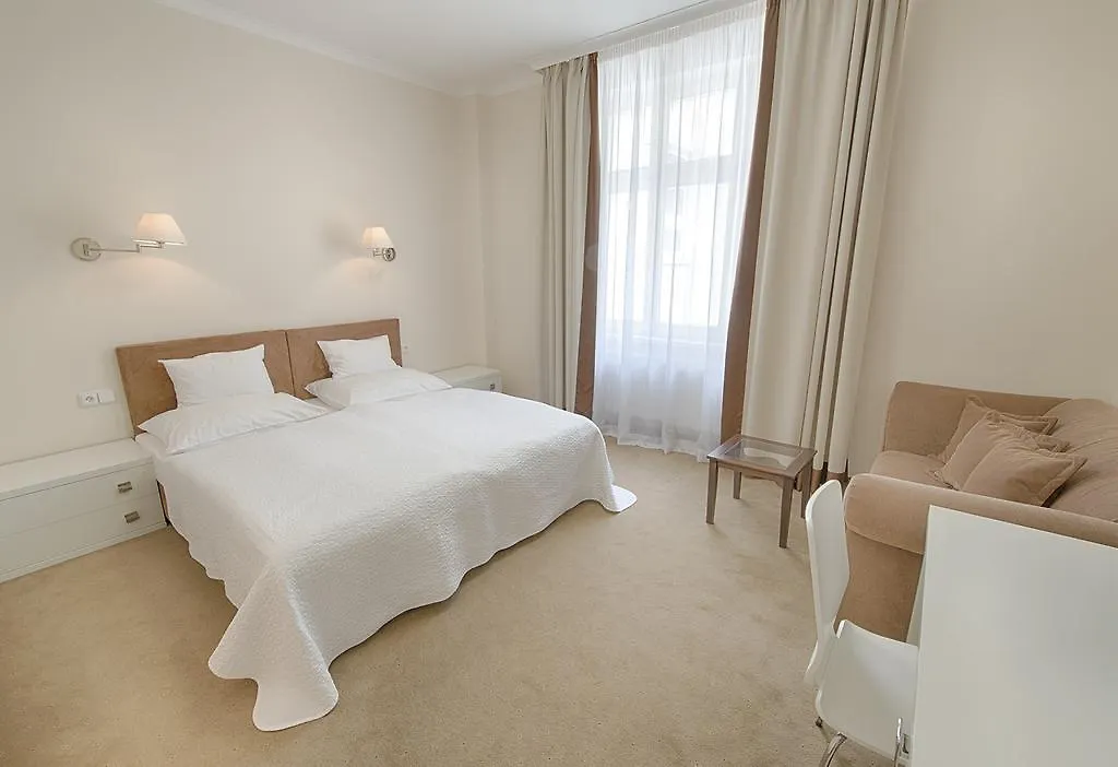 Hotel Embassy Karlovy Vary 4*,
