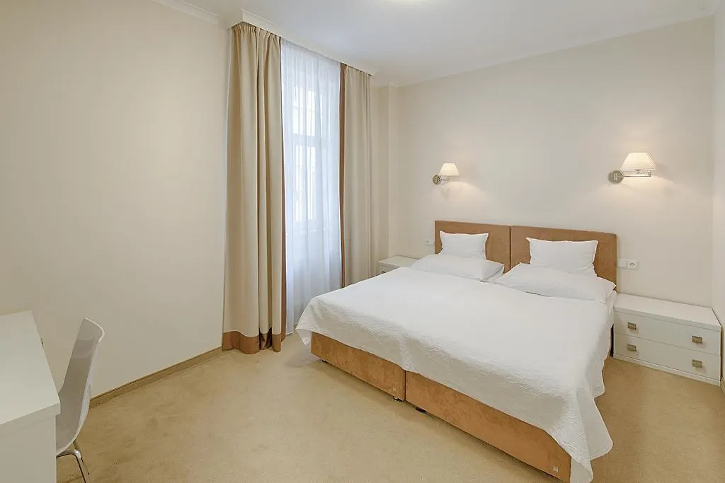 Hotel Embassy Karlsbad 4*,