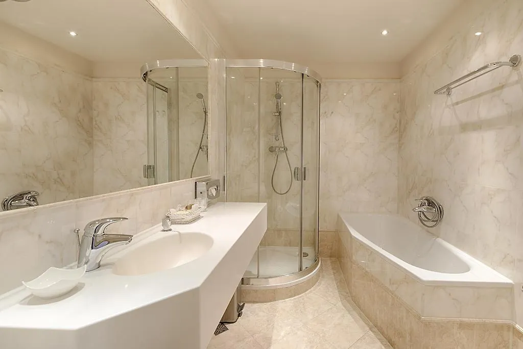 ****  Hotel Embassy Karlsbad Tschechische Republik