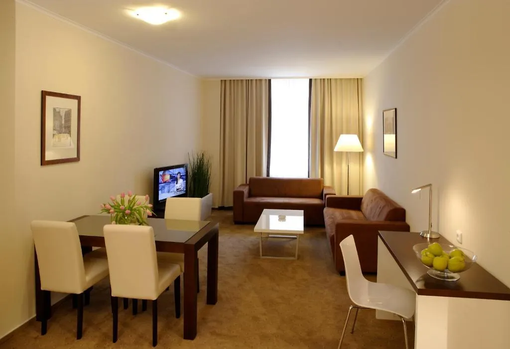 Hotel Embassy
