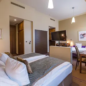 Hotel Merchants Crown Suites And Spa