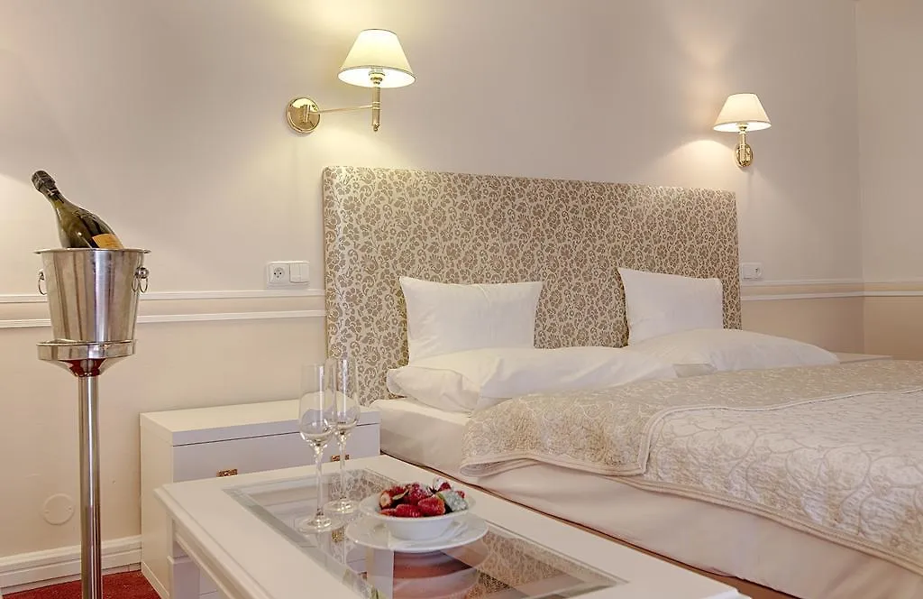 Hotel Embassy Karlovy Vary 4*,