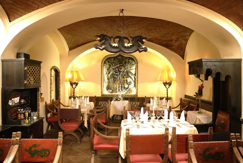 Hotel Embassy Karlovy Vary 4*,  República Checa