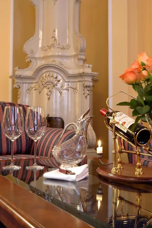 Hotel Embassy Karlovy Vary 4*,