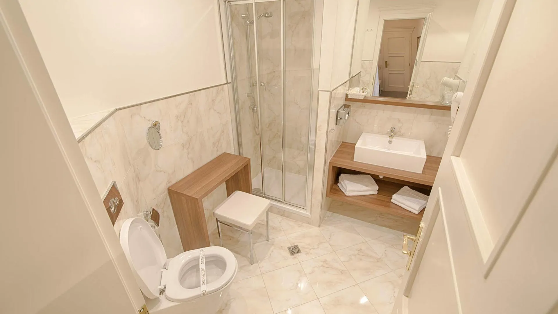 Hotel Embassy Karlovy Vary 4*,