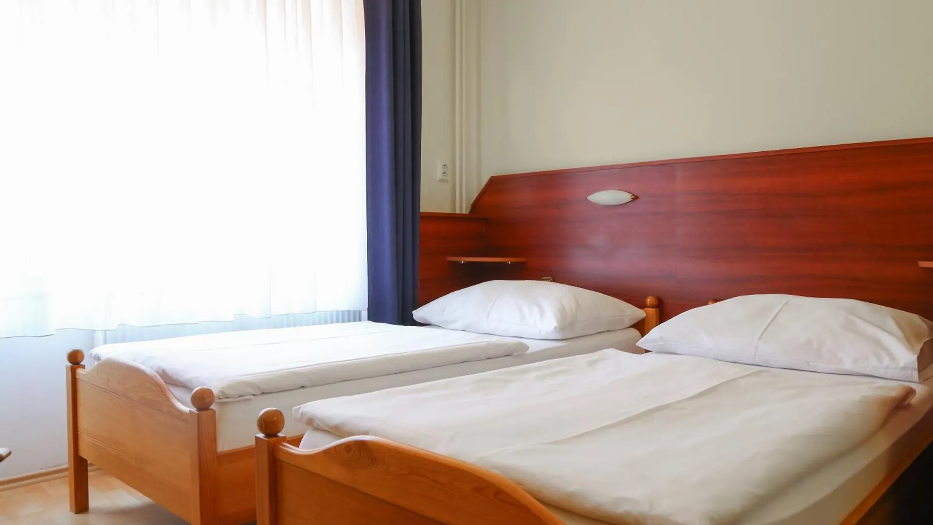 **  Sport Hotel Gejzirpark Карловы Вары Чехия