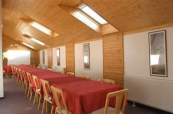 Sport Hotel Gejzirpark Карловы Вары