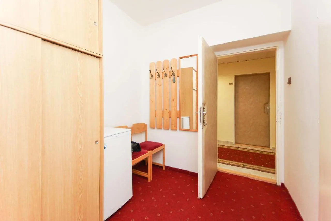 Sport Hotel Gejzirpark Карловы Вары Чехия