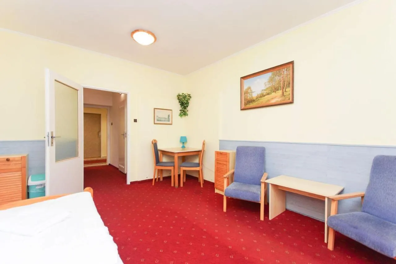 Sport Hotel Gejzirpark Карловы Вары