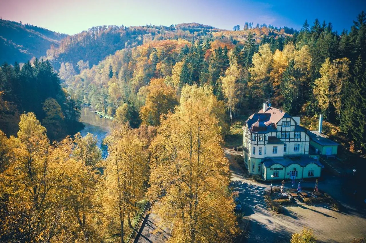 Hotel Hubertus Karlovy Vary 3*,