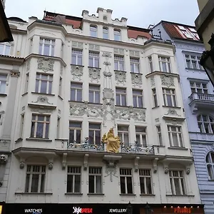 https://charles-iv-apartments.praguehotelsweb.com