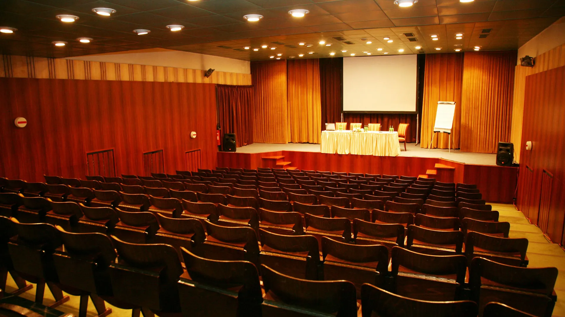 Spa Hotel Imperial Karlovy Vary 5*,  Csehország