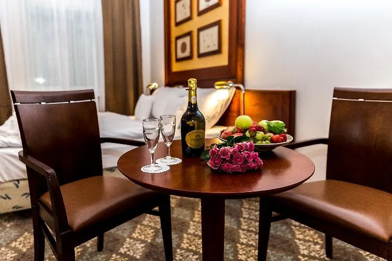 Hotel La Bohemia Karlsbad 4*,  Tschechische Republik