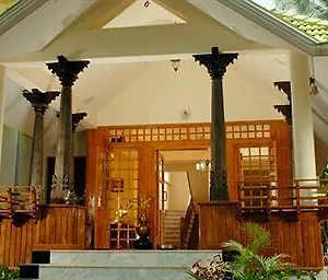 palmleaves-beach-resort.kerala-hotels.net/