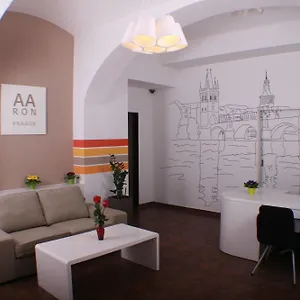 hotel-aaron.praguehotelsweb.com/