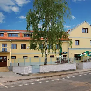 Penzion A Restaurace Simanda Прага