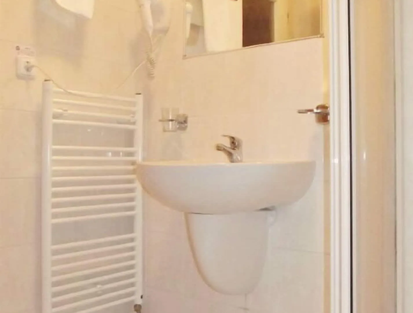 Hotel Modena Карловы Вары