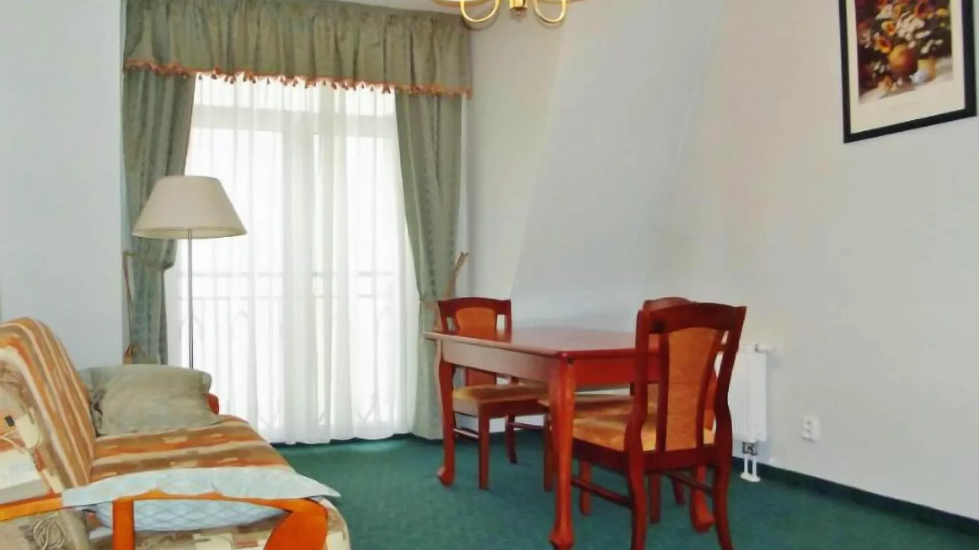 Hotel Modena Карловы Вары