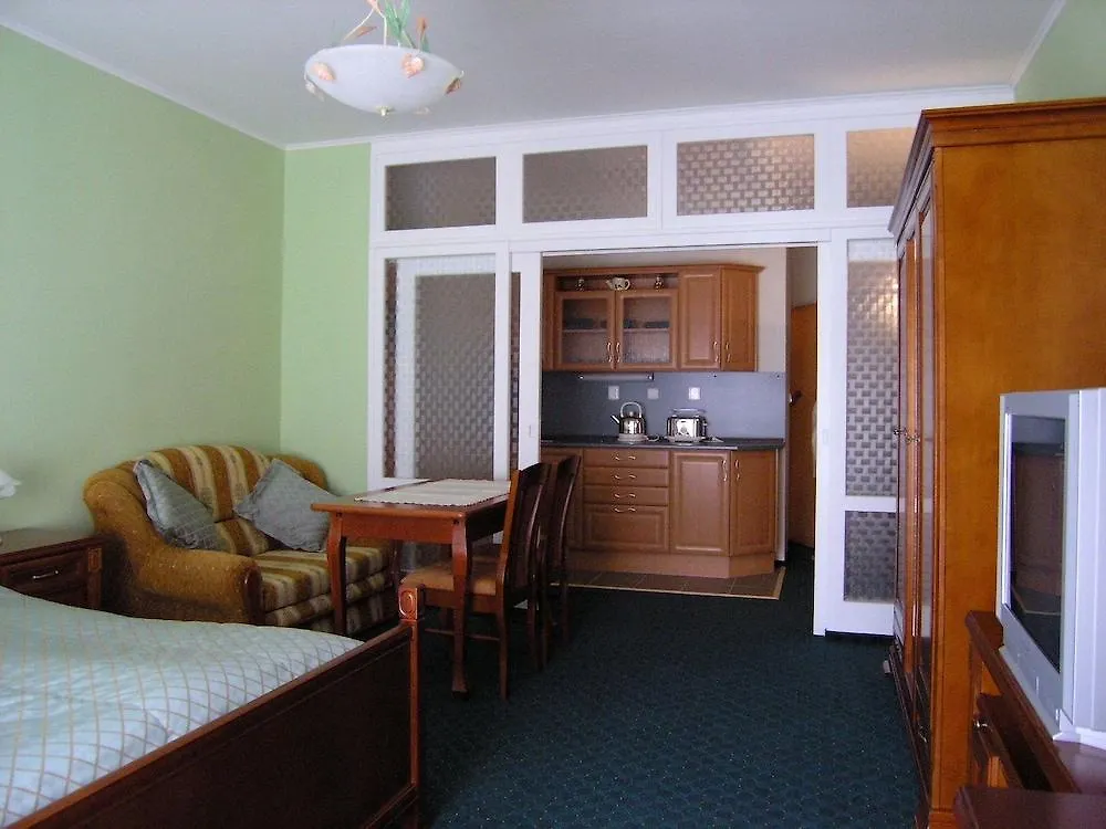 Hotel Modena Карловы Вары 3*,  Чехия