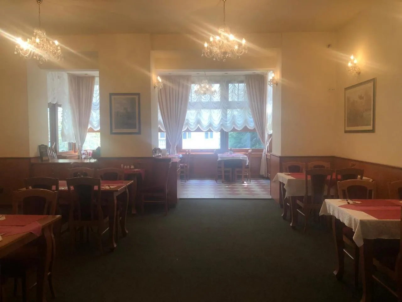 Hotel Modena Карловы Вары