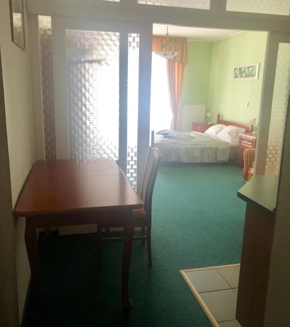 Hotel Modena Карловы Вары