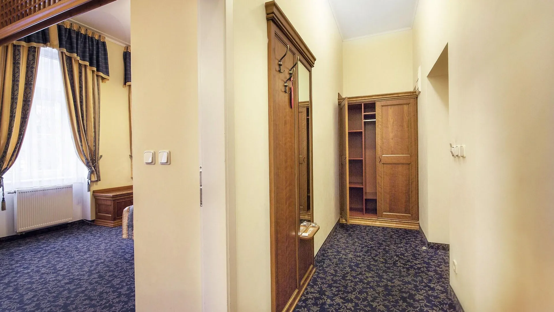 Hotel Ontario Карловы Вары