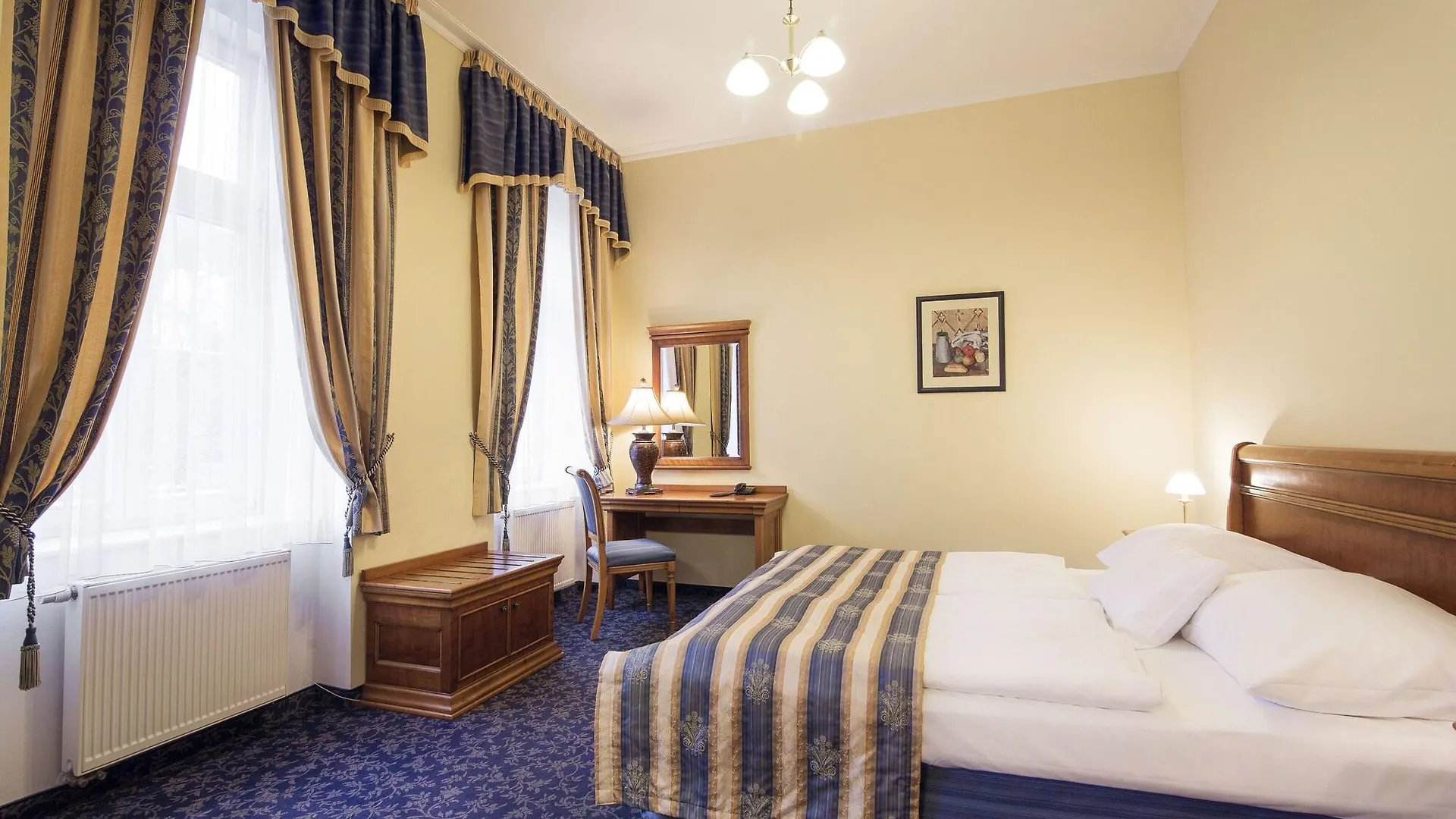 ***  Hotel Ontario Karlowe Wary Czechy