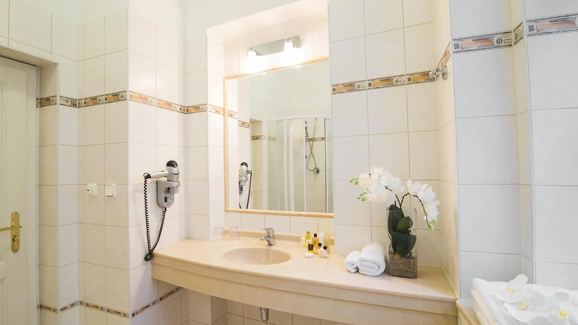Hotel Ontario Карловы Вары