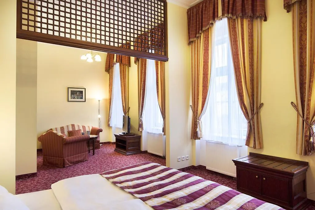 Hotel Ontario Карловы Вары