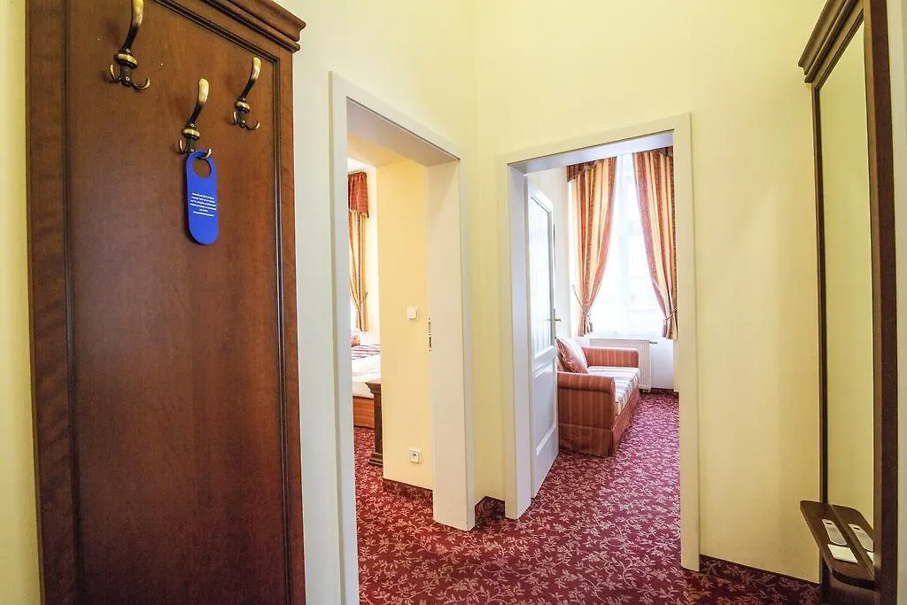 Hotel Ontario Karlowe Wary