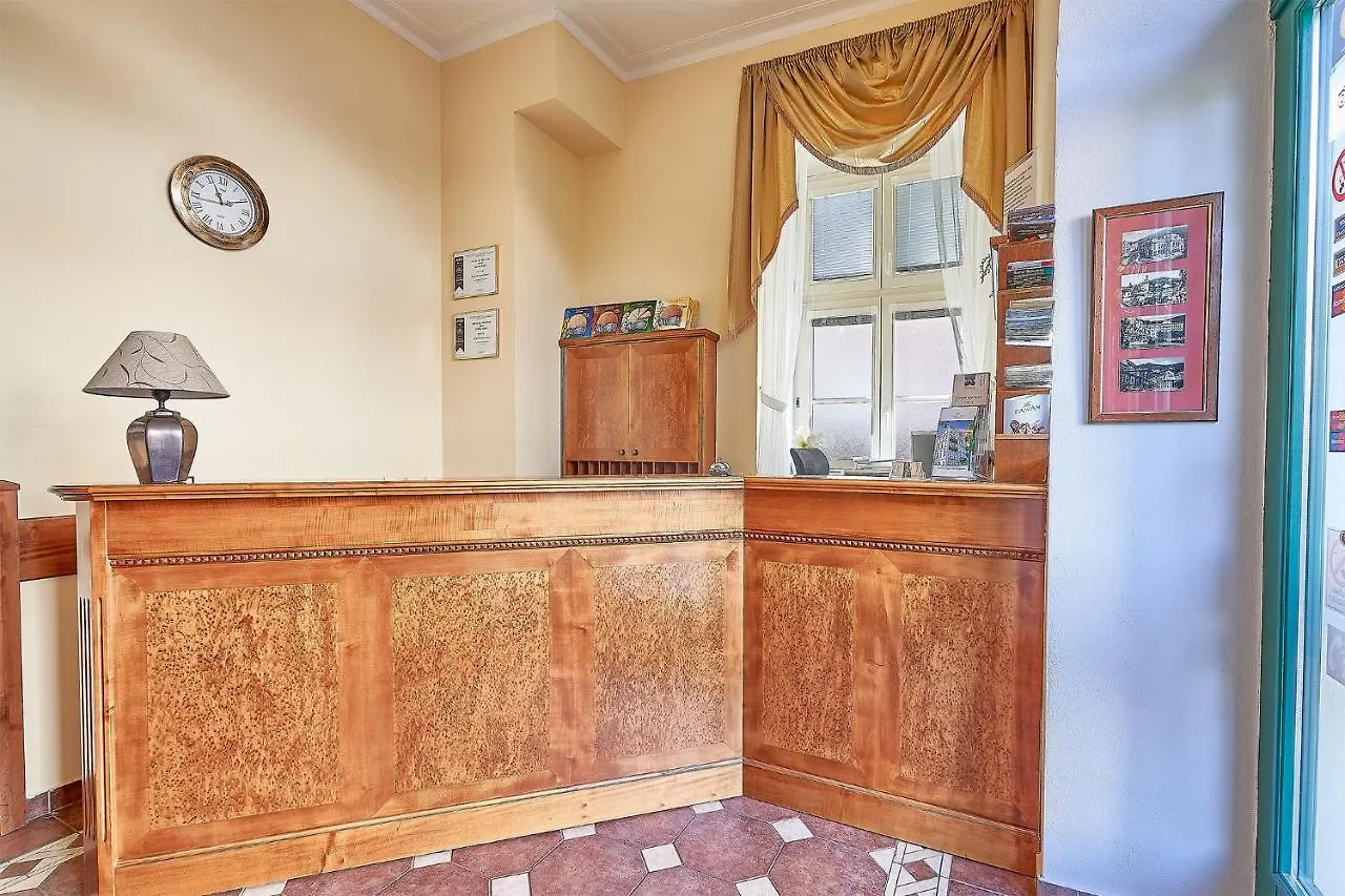 ***  Hotel Ontario Карловы Вары Чехия