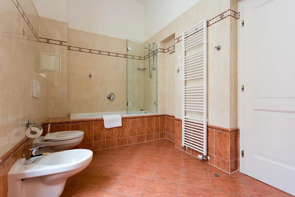 Hotel Ontario Karlovy Vary 3*,