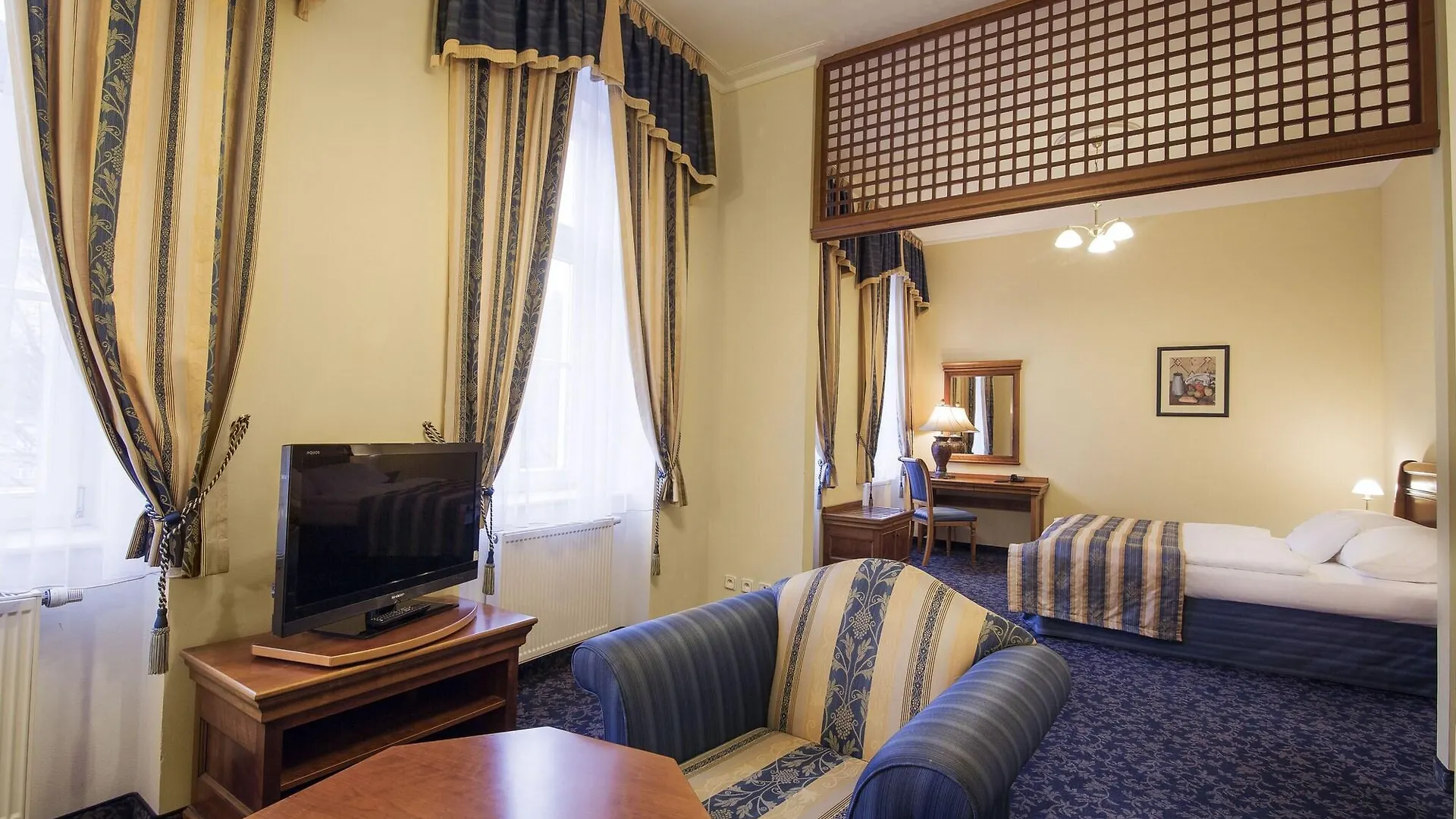 ***  Hotel Ontario Karlovy Vary Csehország