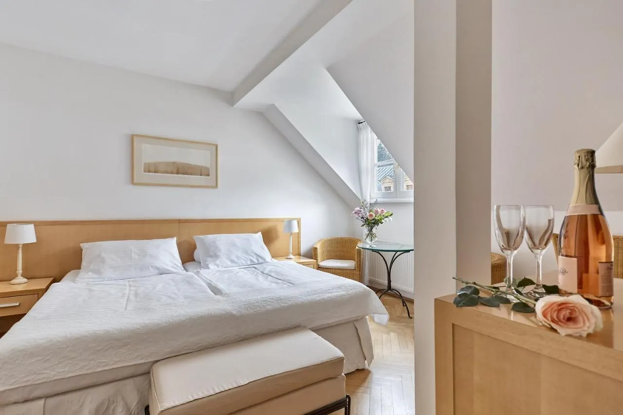 Hotel Palatin Карловы Вары 4*,  Чехия
