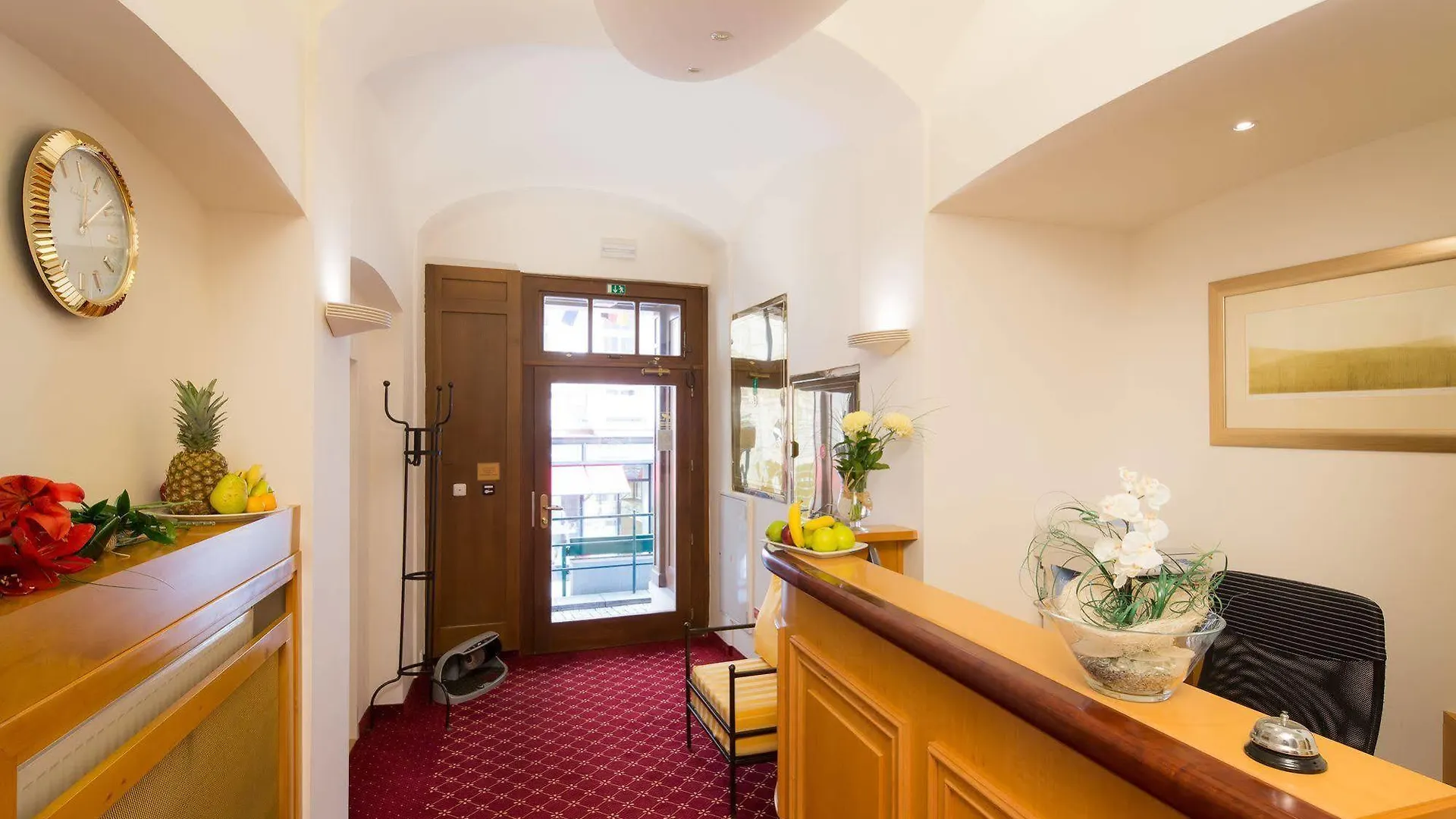 Hotel Palatin Карловы Вары