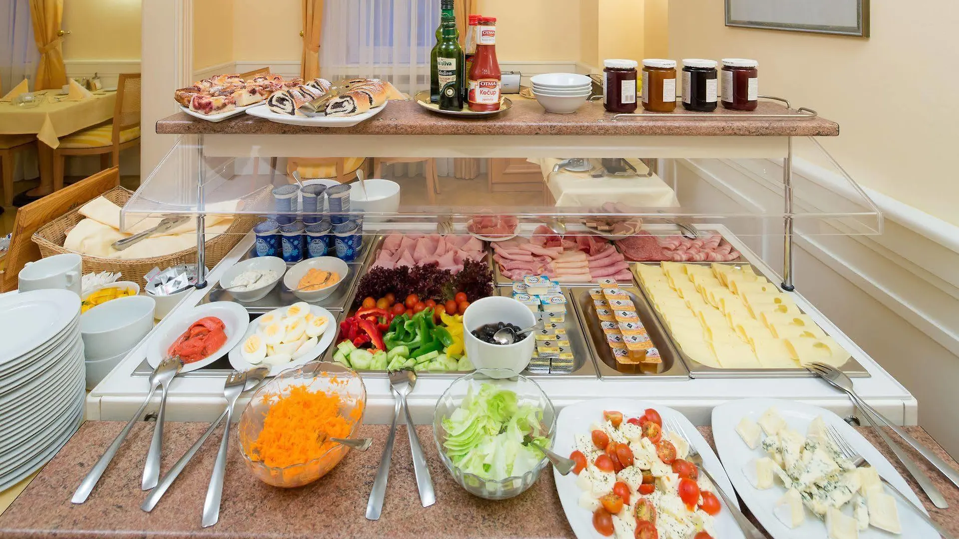 Hotel Palatin Карловы Вары