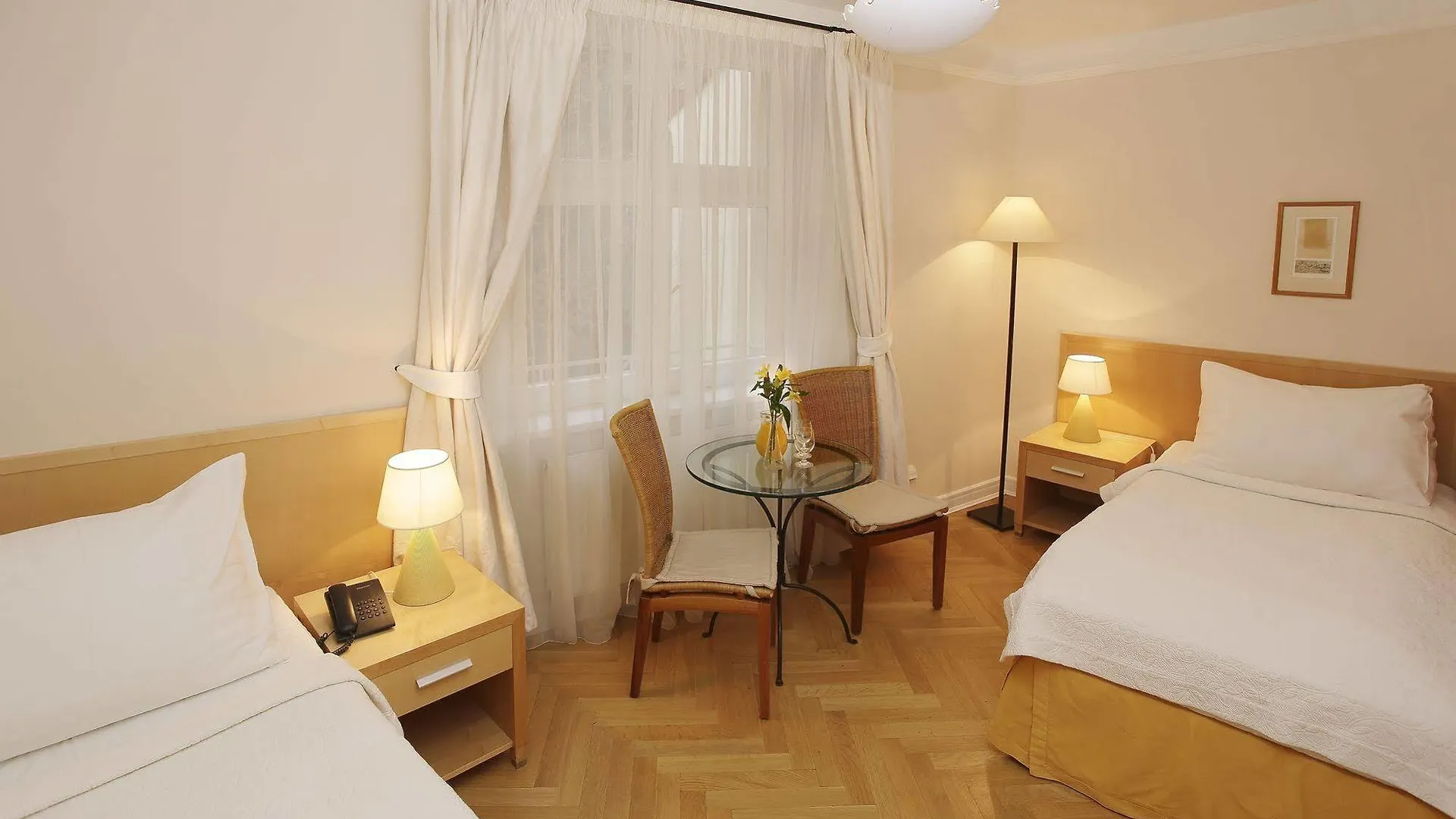 Hotel Palatin Карловы Вары