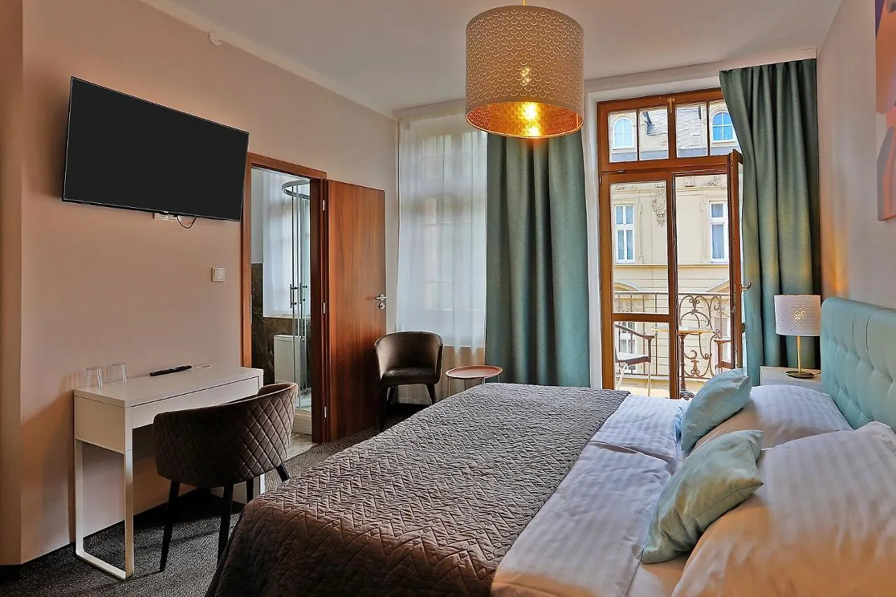 Hotel Pilgrim Karlsbad 3*,