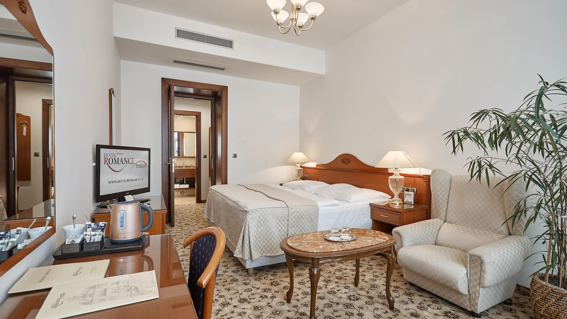 Hotel Romance KLV