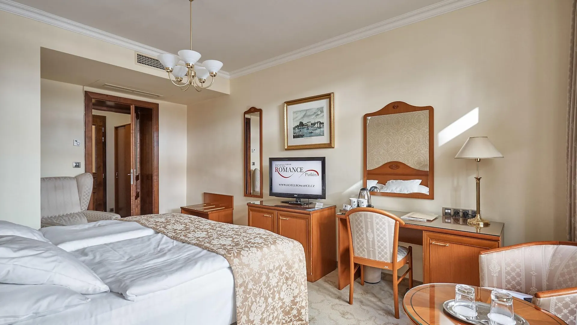 Hotel Romance KLV
