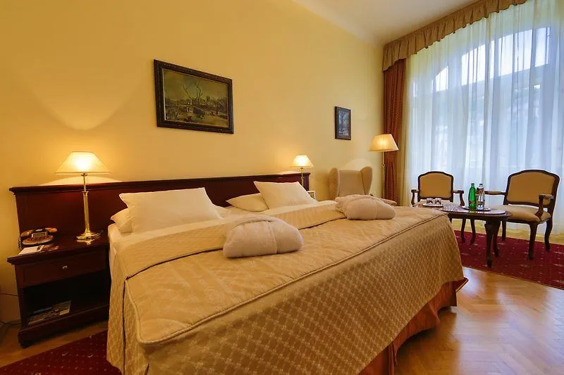 Hotel Romance KLV
